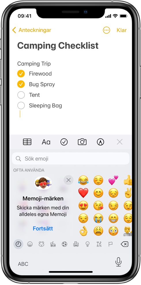 En anteckning i appen Anteckningar redigeras. Emoji-tangentbordet är öppet och ovanför tangentbordet finns sökfältet för emojier.