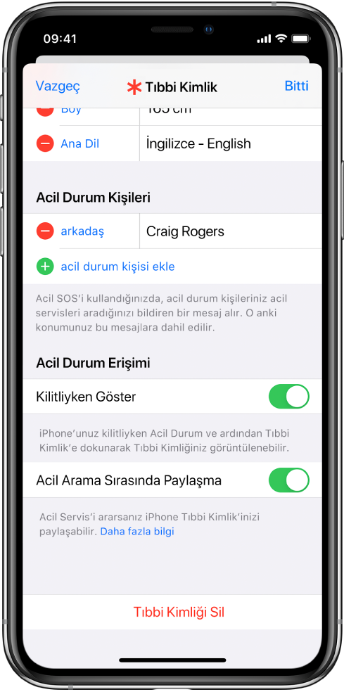 Bir Tıbbi Kimlik ekranı. En altta, iPhone ekranı kilitliyken ve acil arama yaparken Tıbbi Kimlik bilgilerinizi gösterme seçenekleri bulunuyor.