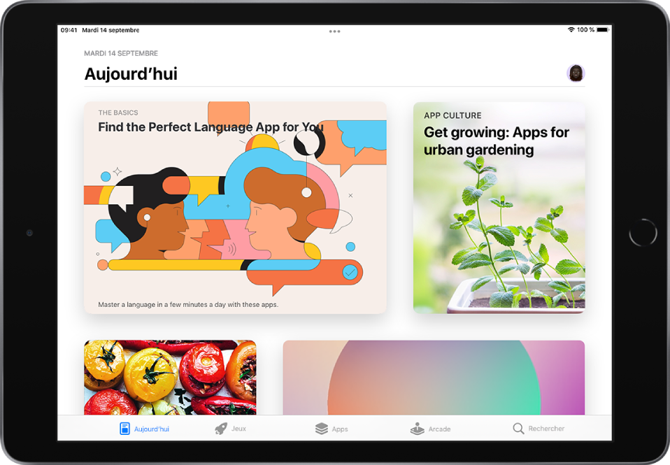 L’écran Aujourd’hui de l’App Store affichant une app et un article recommandé. Votre photo de profil se trouve en haut à droite. En bas de l’écran, de gauche à droite, se trouvent les onglets Aujourd’hui, Jeux, Apps, Arcade et Rechercher.