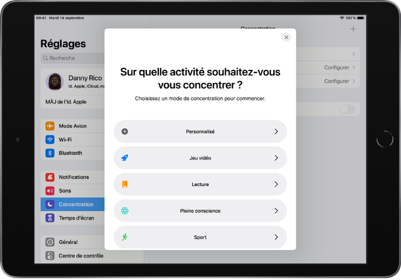 L’écran de Réglages avec le menu Concentration. Les options de « Mode de concentration » affichées sont, de haut en bas, Personnalisé, Sport, « Jeu vidéo », « Pleine conscience » et Lecture.