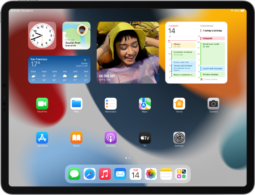 Экран «Домой» на iPad. Вверху экрана отображаются виджеты приложений «Часы», «Локатор», «Погода», «Фото» и «Календарь».