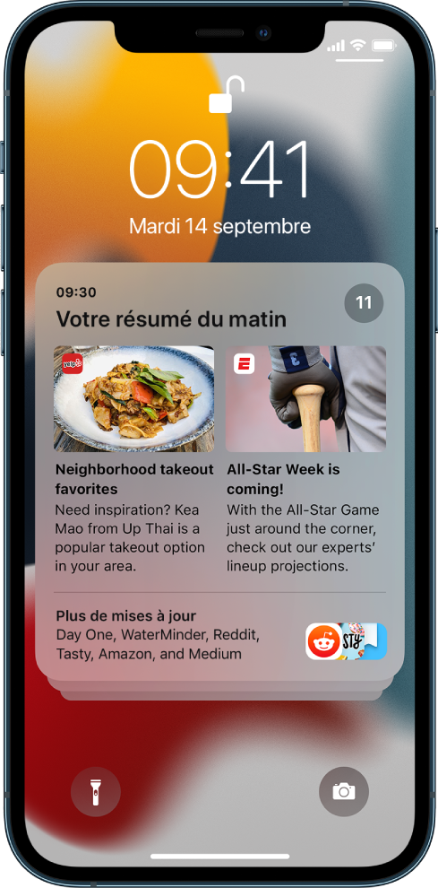 L’écran verrouillé de l’iPhone avec un résumé des notifications.
