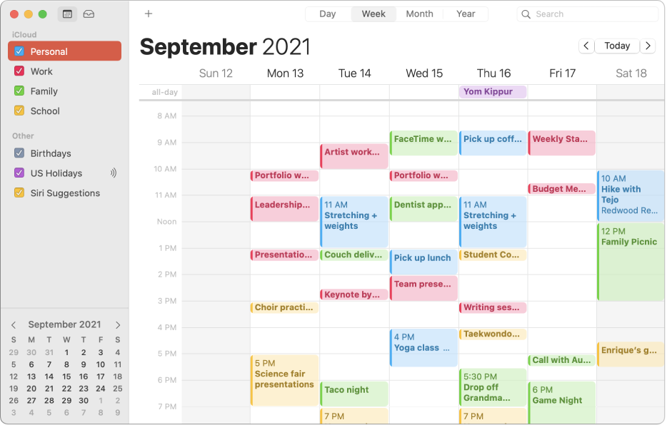 Tetingkap Kalendar dalam paparan Bulan menunjukkan kalendar peribadi, kerja, keluarga dan sekolah dikod warna dalam bar sisi di bawah pengepala akaun iCloud.