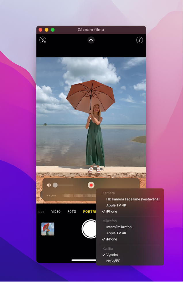 Okno QuickTime Playeru na Macu během záznamu pomocí iPhonu
