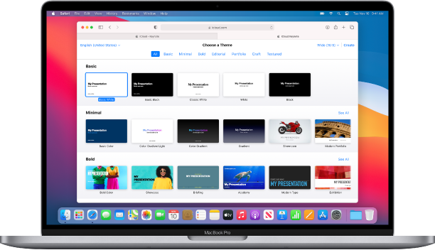 MacBook Pro med öppen Keynote-temaväljare på skärmen. Det första bastemat är valt och andra basteman visas till höger, och förinställda teman visas nedanför i rader efter kategori.