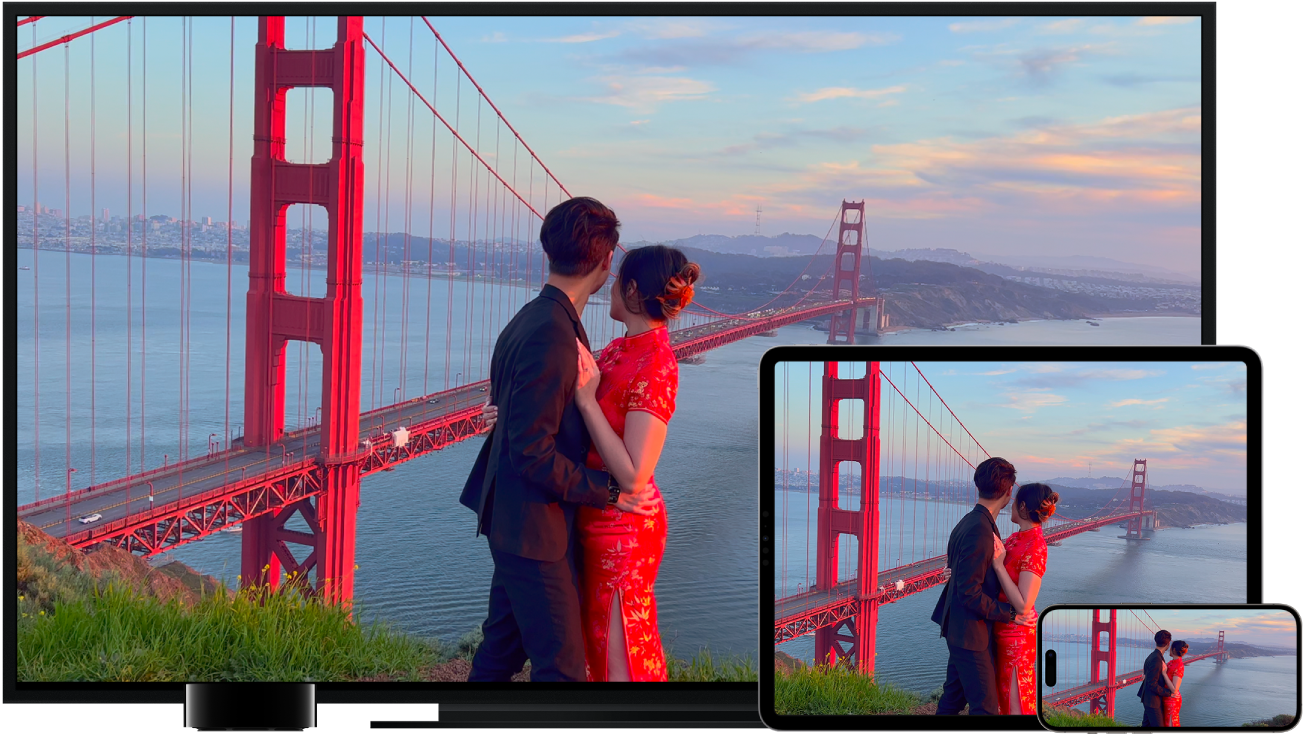 导出的视频显示在三台设备上： Apple TV、iPad 和 iPhone。