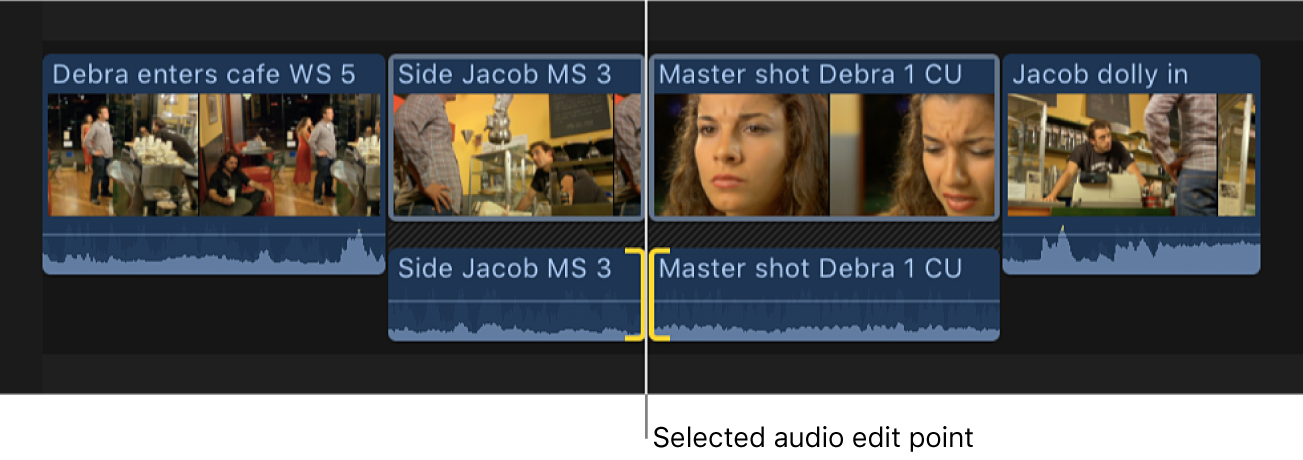 Ambos lados de un punto de edición de audio aparecen seleccionados en la línea de tiempo