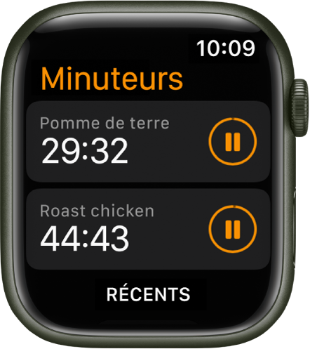 Deux minuteurs dans l’app Minuteurs. Chaque minuteur indique le temps restant sous son nom, ainsi qu’un bouton sur la droite permettant de mettre en pause le minuteur. Un bouton Récents figure en bas de l’écran.