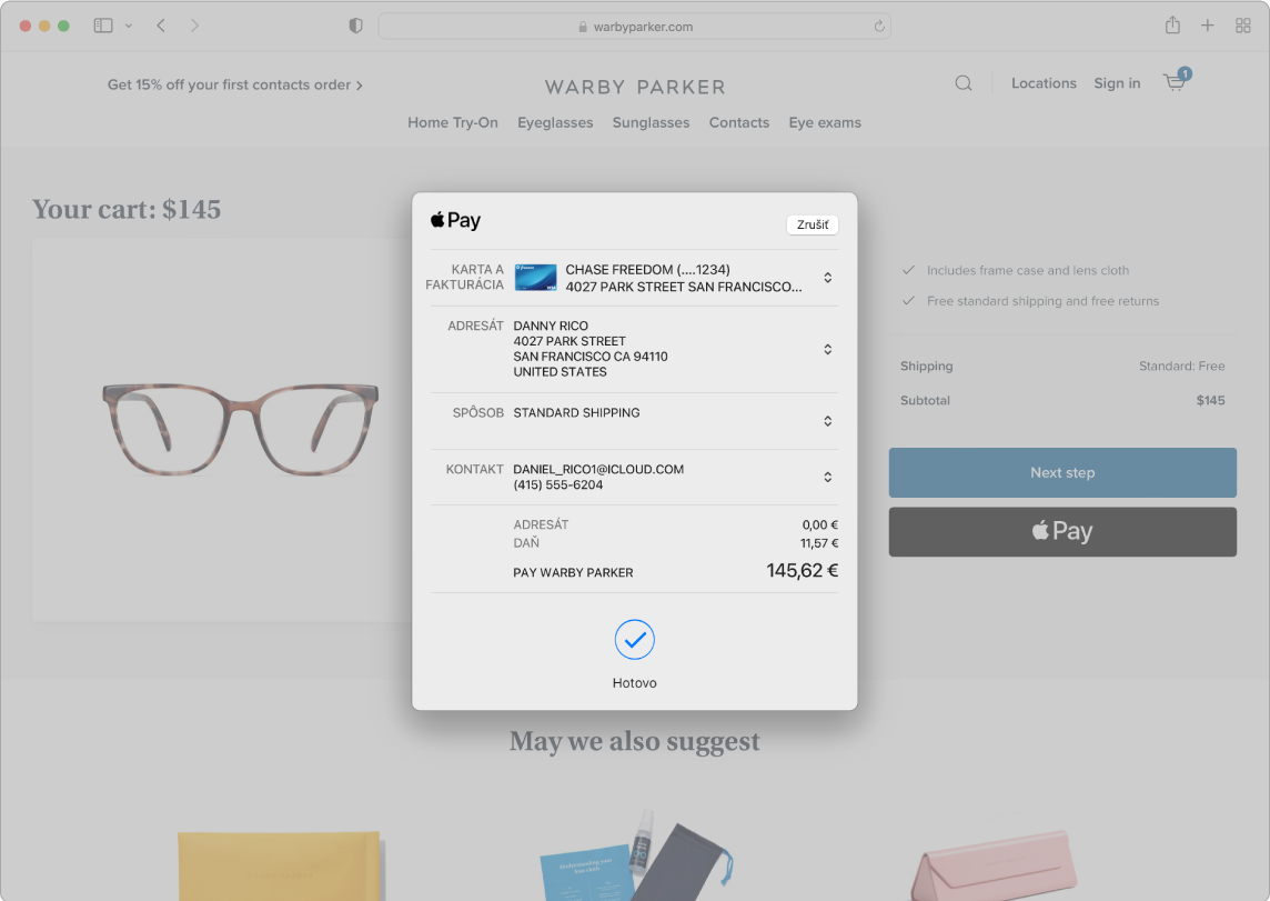 Obrazovka Macu s prebiehajúcim online nákupom v Safari pomocou možnosti Apple Pay.