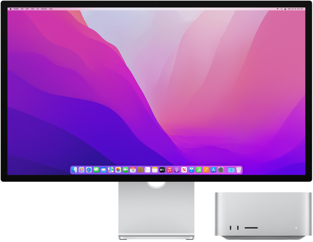 Mac Studio in zaslon Studio Display drug poleg drugega.