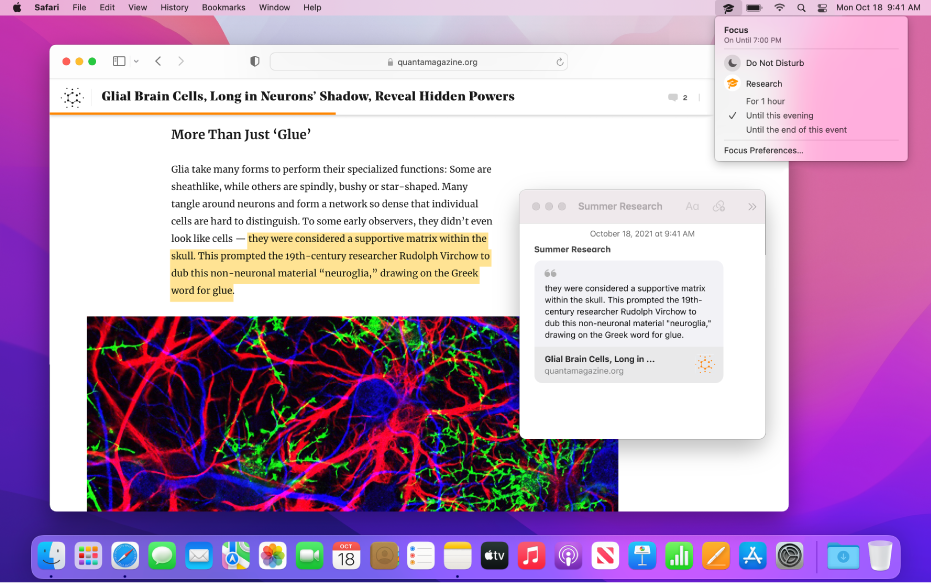 Un desktop de Mac cu aplicația Safari deschisă și o Notiță rapidă în dreapta.