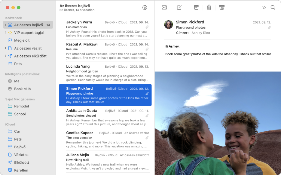 A Mail ablakának oldalsávja, amelyen több postafiók és egy iCloud-fiók látható.