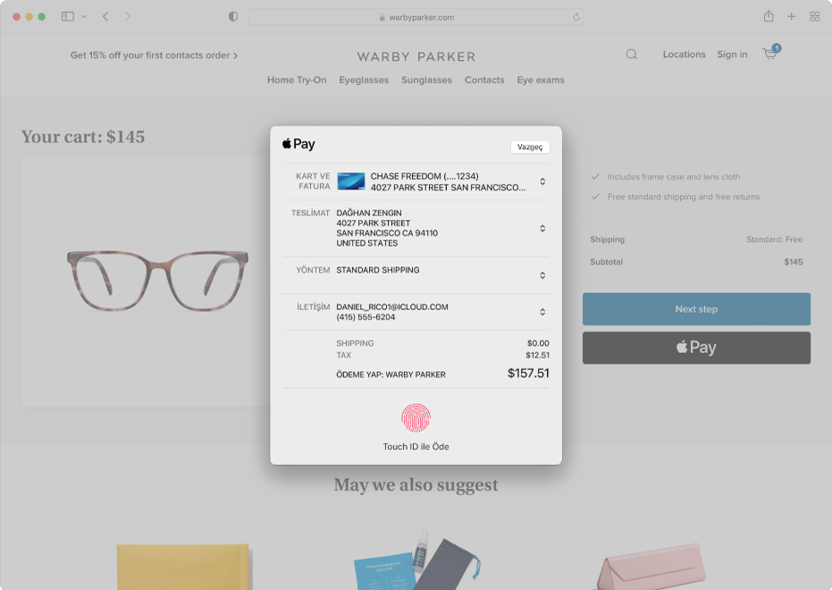 Apple Pay’e izin veren popüler bir alışveriş sitesi ve hangi kredi kartının faturalandığı, gönderim bilgileri, mağaza bilgileri ve satın alma fiyatını içeren satın alma ayrıntıları.