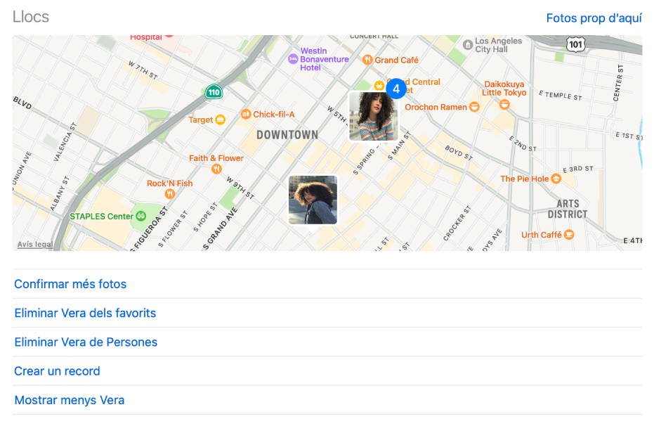 Un mapa amb miniatures que marquen la ubicació on es van fer les fotos d’una persona, juntament amb opcions per canviar la configuració de Persones a sota del mapa.