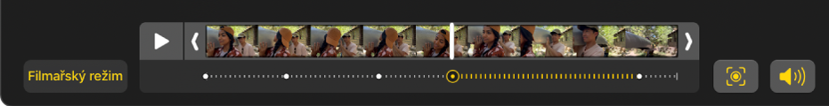 Prohlížeč snímků se snímky videa ve filmařském režimu, tlačítkem Filmařský režim nalevo a tlačítkem Zvuk napravo