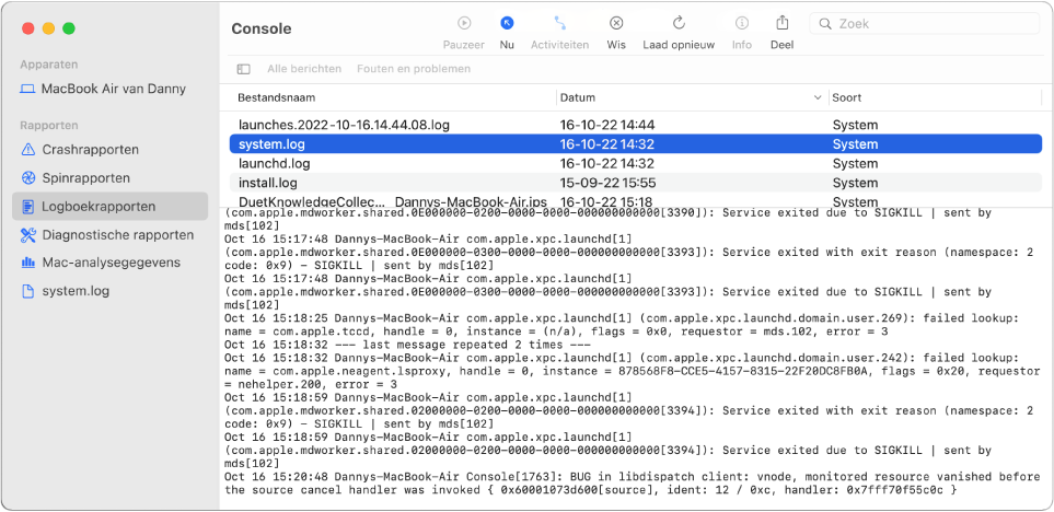 Het Console-venster met het rapport wifi.log geselecteerd en daaronder de details uit het rapport.