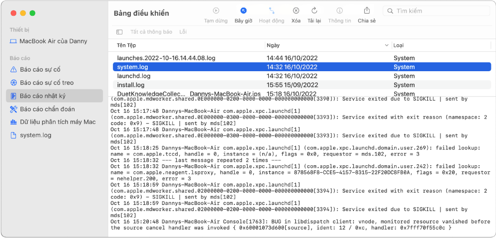 Cửa sổ Bảng điều khiển với báo cáo wifi.log được chọn và thông tin chi tiết bên dưới.