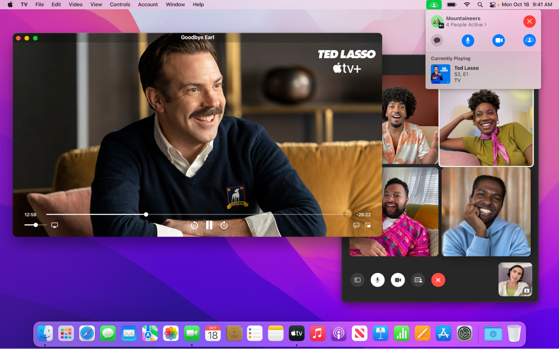 Apple TV қолданбасының терезесінде Ted Lasso эпизодын және FaceTime терезесінде қараушыларды көрсетіп тұрған ортақ қарау кеші.