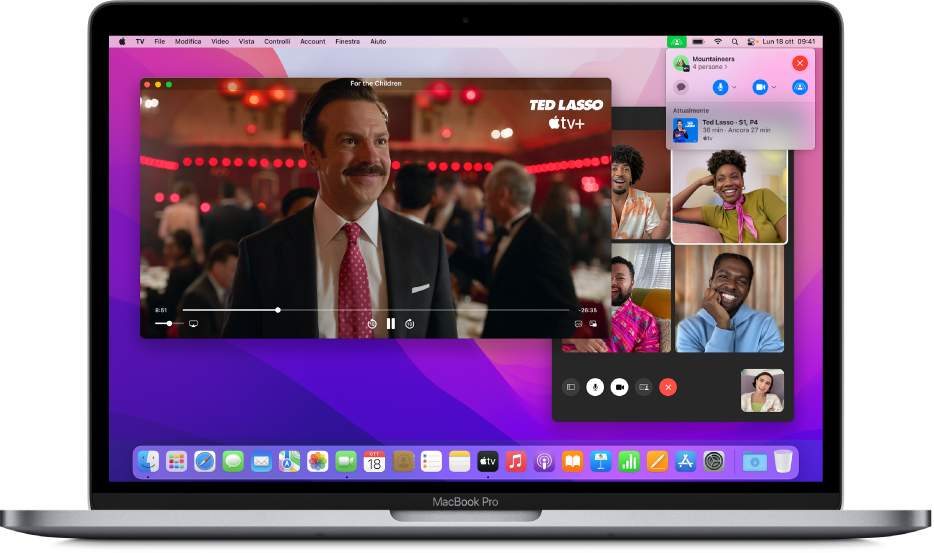 SharePlay su un Mac mostrato con l'app Apple TV e una chiamata FaceTime in tempo reale.