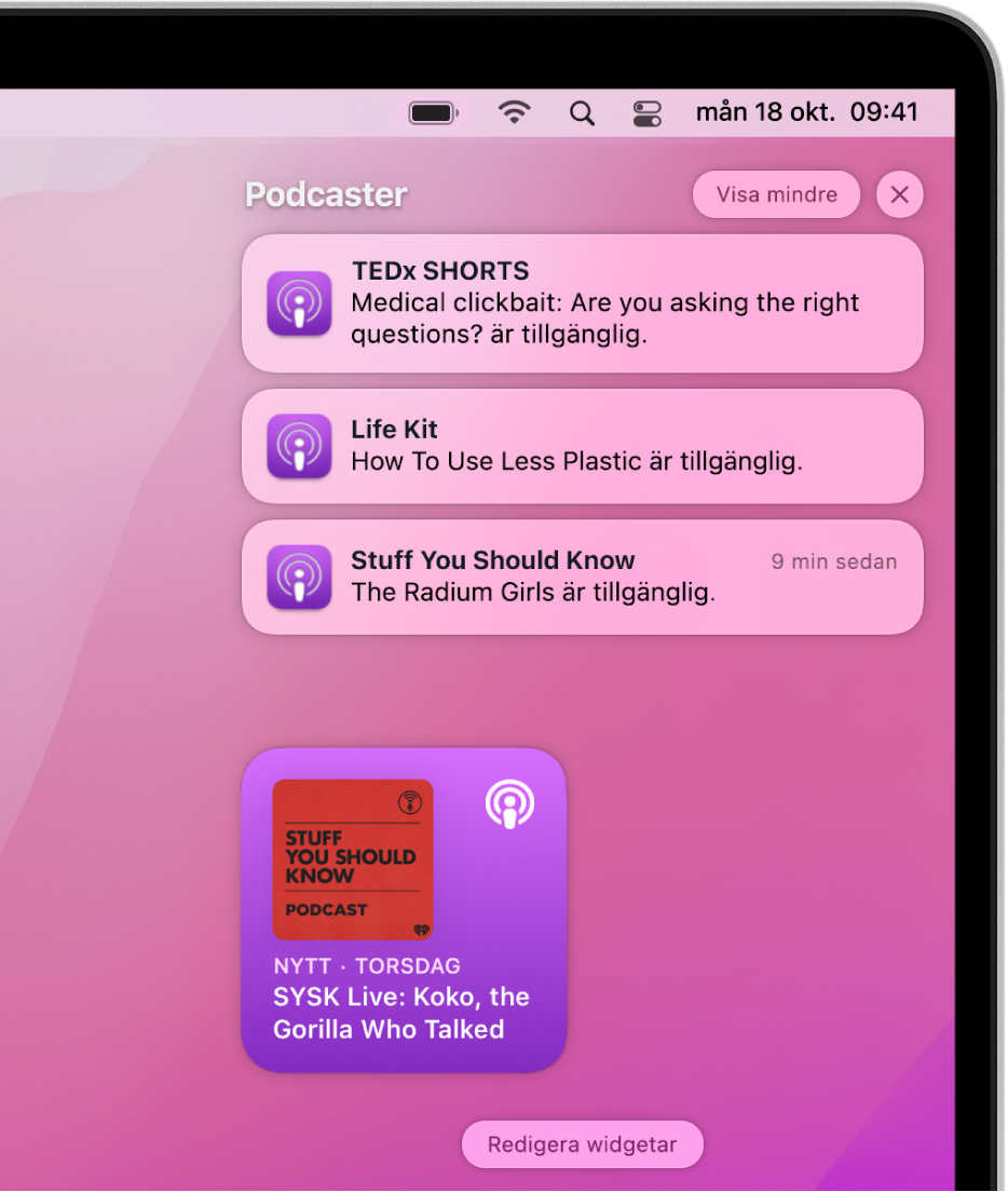 Det övre högra hörnet på datorskrivbordet med notiser, bland annat en notis om ett nytt avsnitt som finns att lyssna på i Podcaster.