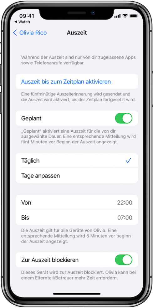 iPhone mit der Anzeige zum Einrichten der Auszeit. Oben befindet sich der Schalter „Geplant“. Darunter sind die Optionen „Täglich“ und „Tage anpassen“ zu sehen. Die Option „Täglich“ ist ausgewählt. In der Mitte befinden sich die Angaben „Von“ und „Bis“ und unten ist die Taste „Zur Auszeit blockieren“ zu sehen.