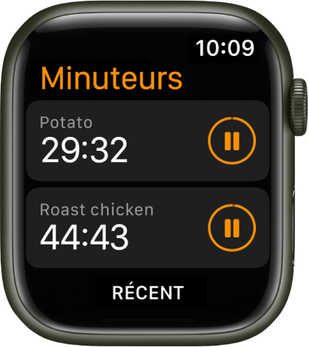 Deux minuteurs dans l’app Minuteurs. Chaque minuteur affiche le temps restant sous son nom ainsi qu’un bouton Pause à sa droite. Un bouton Récents s’affiche au bas de l’écran.