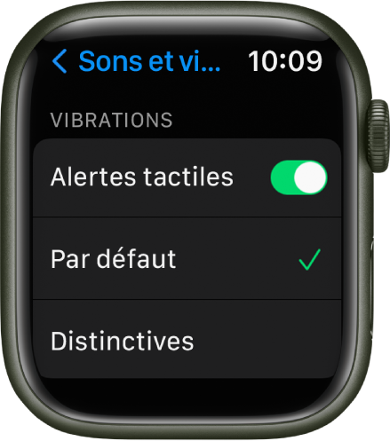 Réglages Sons et vibrations sur l’Apple Watch, avec le curseur des vibrations et les options Par défaut et Distinctives en dessous.