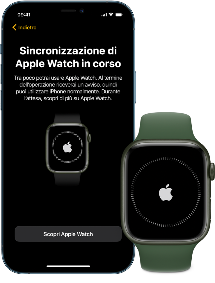 Un iPhone e un Apple Watch, uno accanto all'altro. Lo schermo di iPhone che mostra “Sincronizzazione di Apple Watch in corso”. Apple Watch mostra i progressi del processo di sincronizzazione.