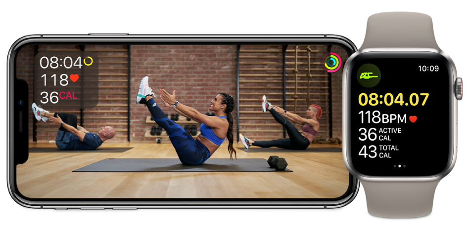 Fitness+ ķermeņa vidusdaļas treniņš iPhone tālrunī un Apple Watch pulkstenī, kurā redzams atlikušais laiks,pulss un patērēto kaloriju skaits.