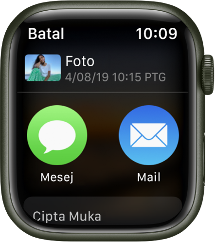 Skrin kongsi dalam app Foto pada Apple Watch. Foto berada di bahagian atas skrin. Di bawah ialah butang Mesej dan Mail.