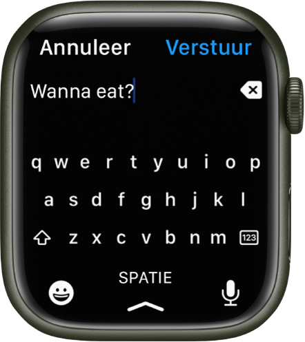 Een tekstveld met een QWERTY-toetsenbord. Bovenaan verschijnt wat tekst met de knop 'Delete' aan de rechterkant. Onderaan bevinden zich de knoppen 'Emoji', Spatiebalk' en 'Dicteer'.