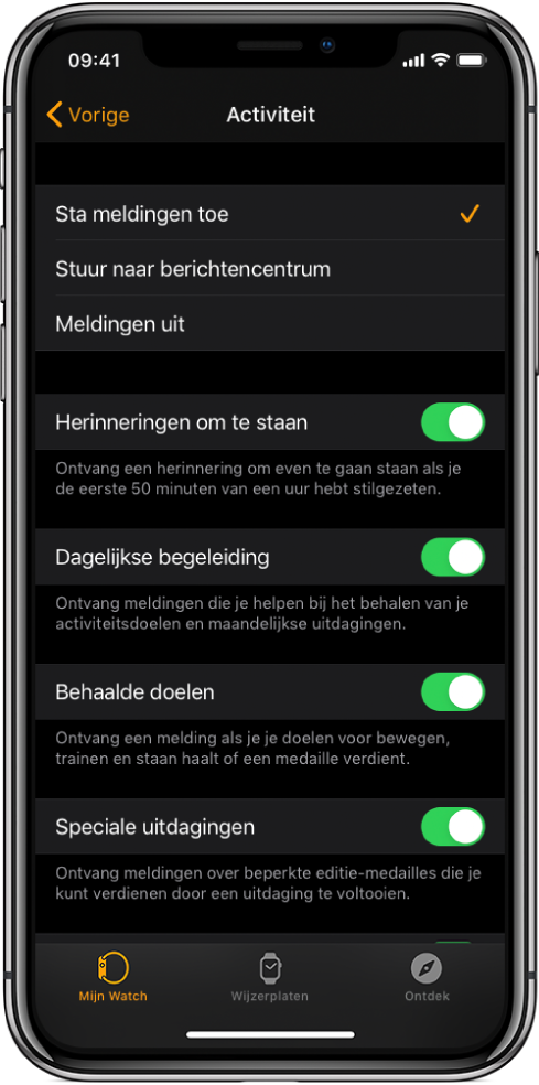Het Activiteit-scherm in de Apple Watch-app, waar je kunt instellen welke meldingen je wilt ontvangen.