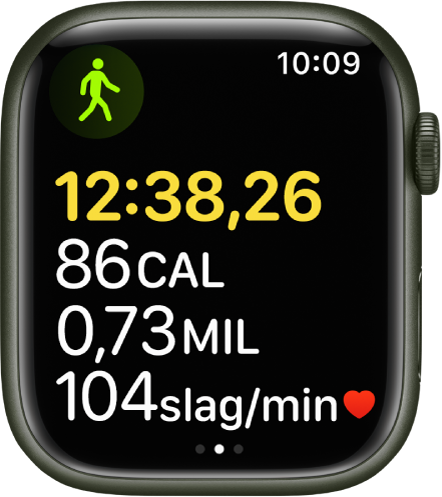 En skjerm som viser treningsstatistikk, inkludert medgått tid og puls.