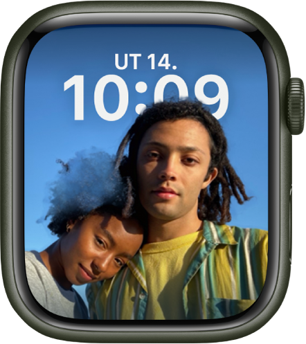 Na ciferníku Portréty sa zobrazuje fotka z vášho synchronizovaného fotoalbumu. Navrchu sa nachádzajú dátum a čas.