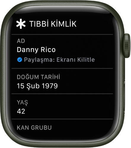 Kullanıcının adını, doğum tarihini ve yaşını gösteren Tıbbi Kimlik ekranı.