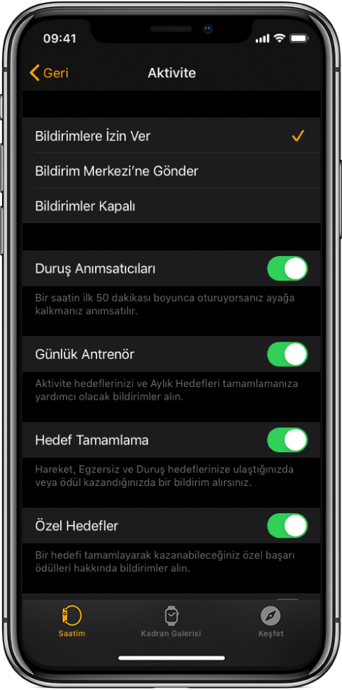 Apple Watch uygulamasında, almak istediğiniz bildirimleri özelleştirebileceğiniz Aktivite ekranı.