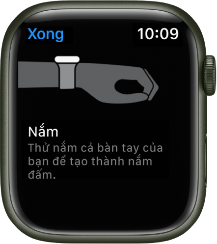 Một màn hình AssistiveTouch nơi bạn có thể thử cử chỉ. Cử chỉ Nắm đang hiển thị với một hình minh họa về bàn tay được nắm lại.