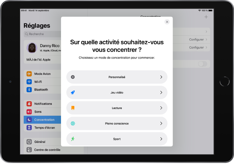 L’écran de Réglages avec le menu Concentration. Les options de « Mode de concentration » affichées sont, de haut en bas, Personnalisé, Sport, « Jeu vidéo », « Pleine conscience » et Lecture.
