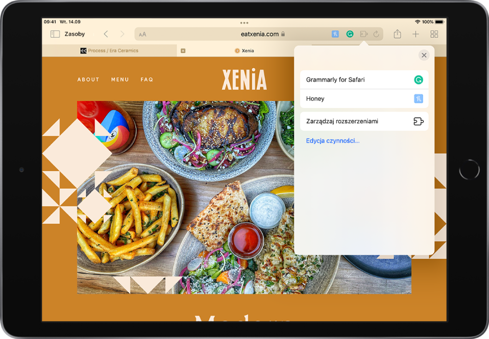 Otwarta strona internetowa. Po prawej stronie pola wyszukiwania wyświetlane są ikony aktywnych rozszerzeń. Wybrany jest przycisk Zarządzaj rozszerzeniami, który wyświetla listę wszystkich aktywnych rozszerzeń. Wyświetlany jest także przycisk edycji czynności.