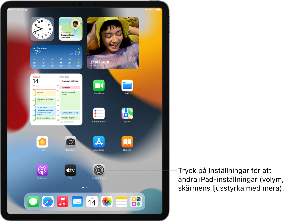 Hemskärmen på iPad med flera appsymboler, bland annat symbolen för appen Inställningar som du kan trycka på när du vill ändra ljudvolymen och ljusstyrkan på skärmen med mera på iPad.