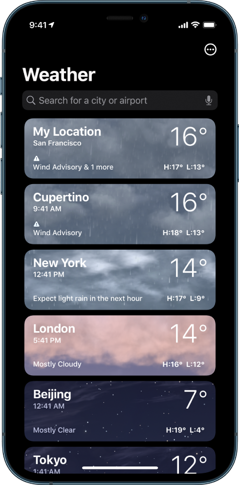 Списък на градове, показващ времето, настоящата температура, прогнозата и най-високите и най-ниските температури за всеки град. Най-отгоре на екрана е полето за търсене и в горния десен ъгъл е бутонът More (Повече).