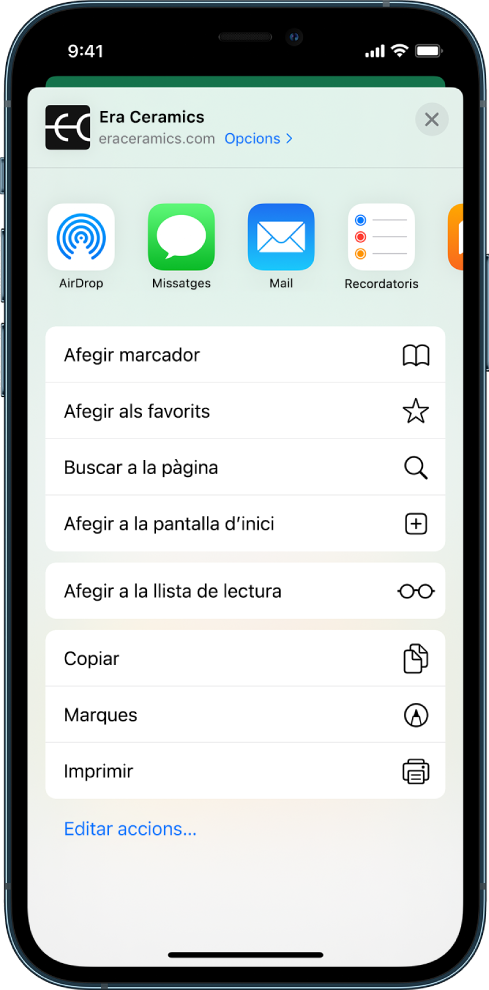 El menú Compartir. Al llarg de la part superior hi ha apps que es poden utilitzar per compartir enllaços. A sota hi ha una llista d’altres opcions, incloses “Afegir marcador”, “Afegir als favorits”, “Buscar a la pàgina”, “Afegir a la pantalla d’inici” i “Afegir a la llista de lectura”.