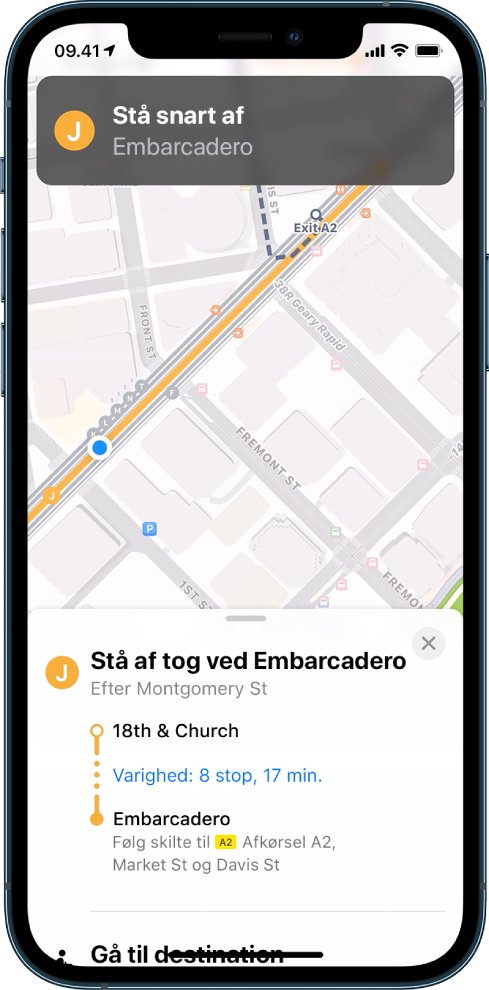 Et kort, der viser vejvisning til offentlig transport og en notifikation om at stå af om kort tid.