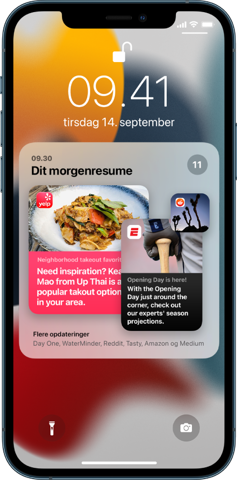 Den låste skærm på iPhone med et resume af notifikationer.