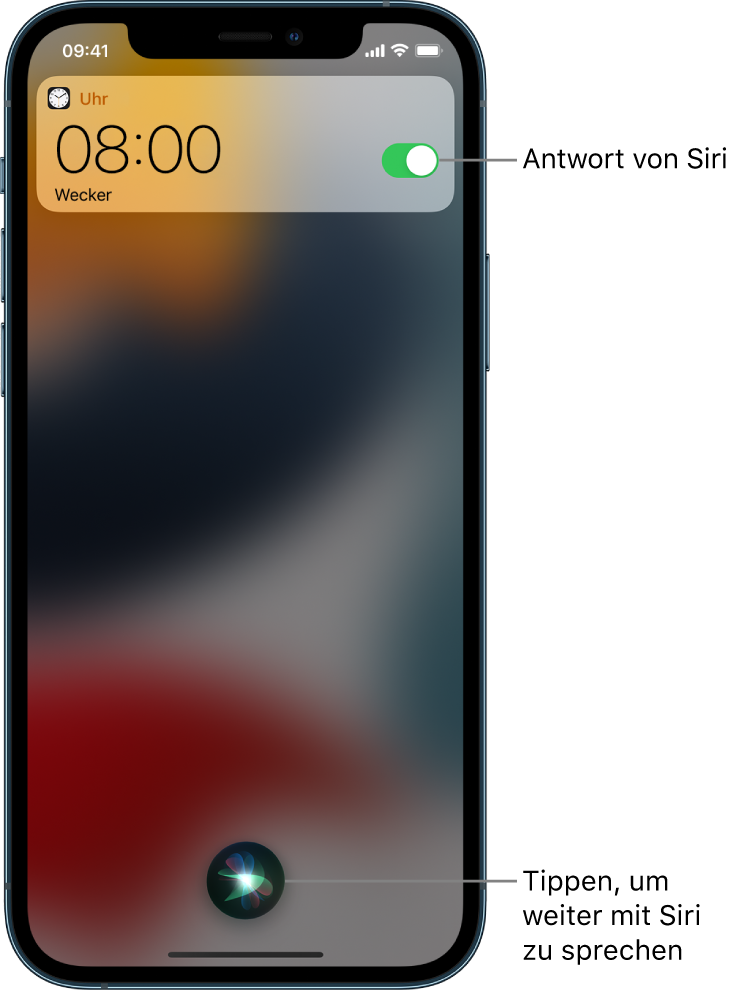 Siri im Sperrbildschirm. Eine Mitteilung der App „Uhr“ zur Bestätigung, dass der Wecker auf 8:00 Uhr eingestellt wurde. Die Taste ganz unten in der Mitte dient dazu, die Konversation mit Siri fortzusetzen.