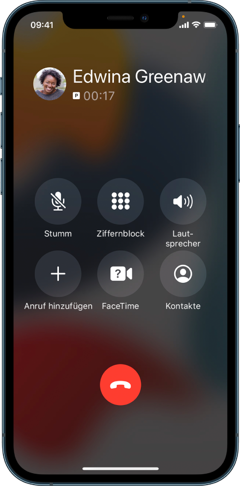 Die App „Telefon“ mit den während eines Telefonats verfügbaren Tasten und Optionen. Oben befinden sich von links nach rechts die Tasten „Stummschalten“, „Ziffernblock“ und „Lautsprecher“. Unten befinden sich von links nach rechts die Tasten „Anruf hinzufügen“, „FaceTime“ und „Kontakte“.