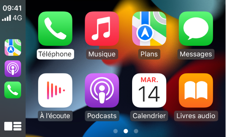 Accueil CarPlay montrant les icônes de Téléphone, Musique, Plans, Messages, À l’écoute, Podcasts, Livres audio et Calendrier.