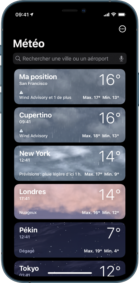 Une liste de villes affichant l’heure, la température actuelle, les prévisions et les températures maximales et minimales pour chaque ville. En haut de l’écran se trouve le champ de recherche, avec le bouton Plus dans le coin supérieur droit.