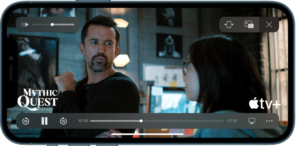 רואים סרט שמתנגן ופקדים במסך. הכפתורים ״סגירה״, ״תמונה בתוך תמונה״ ו״הגדלה״ מופיעים למעלה משמאל. מחוון עוצמת הקול מופיע למעלה מימין. למטה משמאל מופיעים כפתורים לדילוג 15 שניות אחורה, להשהיה ולדילוג 15 שניות קדימה. לאורך החלק התחתון במרכז מופיע מחוון שאפשר לגרור כדי לשנות את מיקום הווידאו; הזמן שחלף והזמן שנותר מופיעים בכל אחד מצדי המחוון. למטה מימין מופיעים כפתורים לשינוי יעד הווידאו ולהצגת פקדים נוספים.