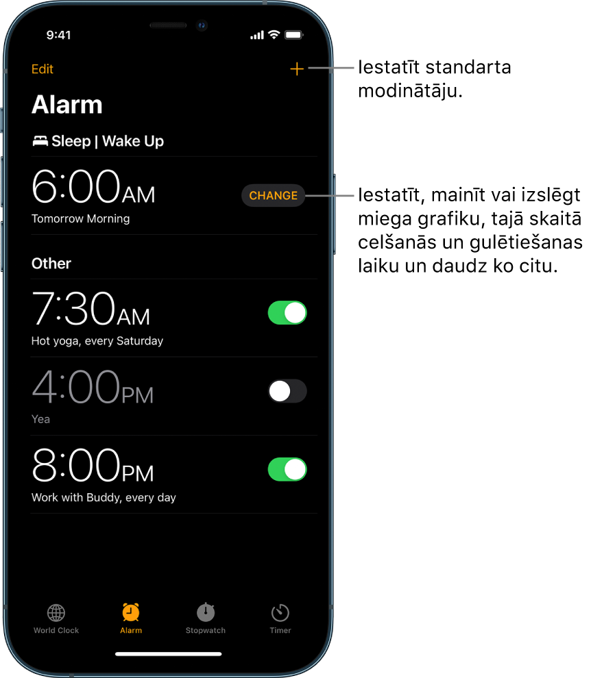 Cilnē Alarm redzami četri dažādos laikos iestatīti modinātāja signāli augšējā labajā stūrī un Wake Up modinātājs ar pogu miega grafika mainīšanai lietotnē Health.